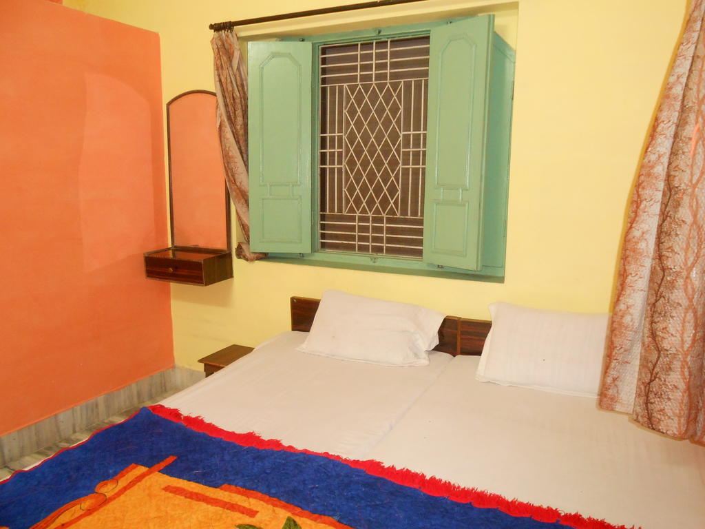 เอลวิส เกสท์เฮาส์ Hotel พาราณสี ห้อง รูปภาพ